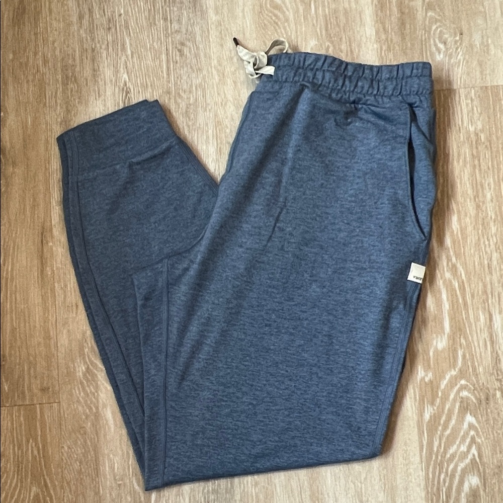 Vuori Women's Heathered Blue Joggers